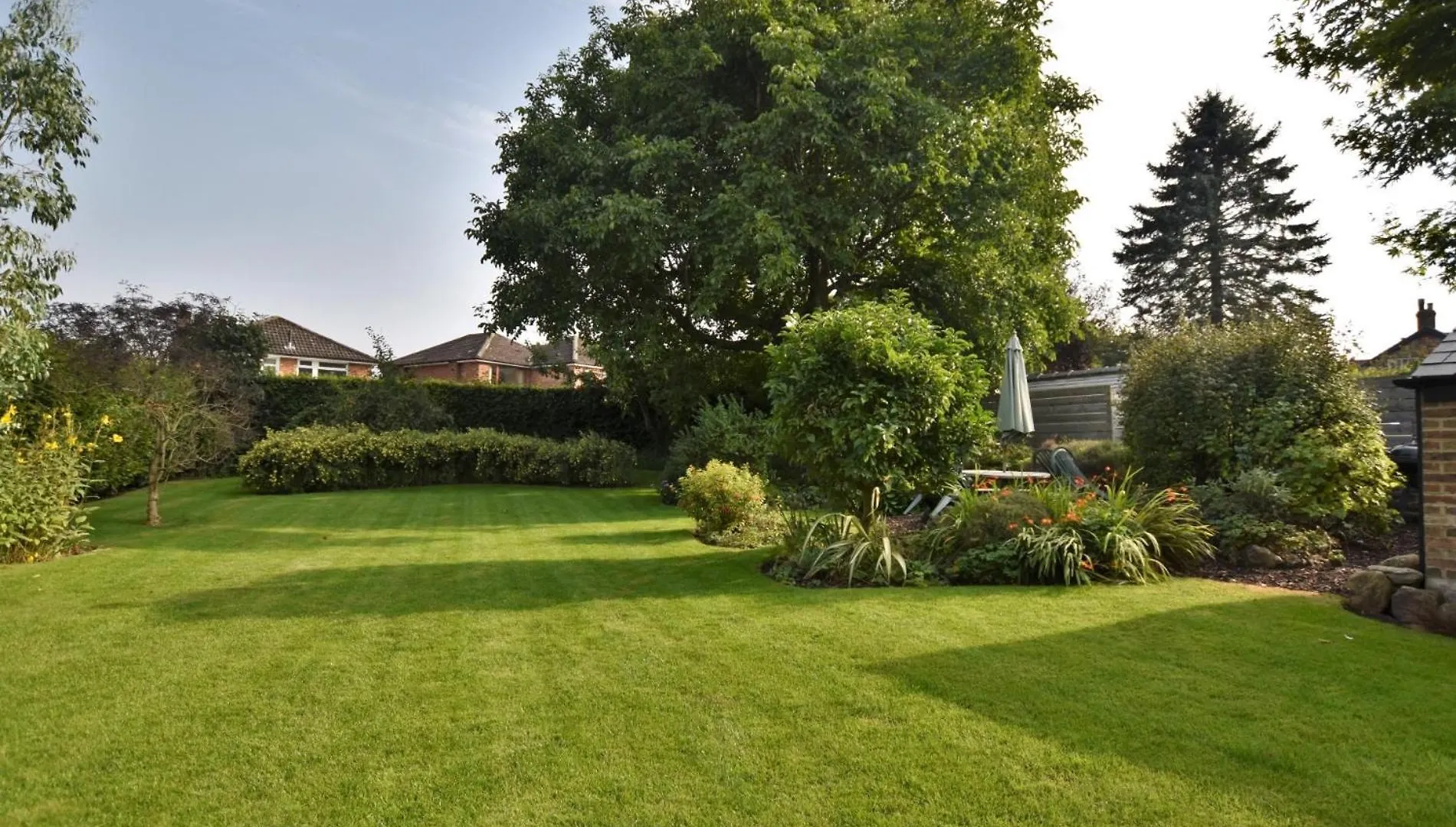הוילה קאטריק ברידג' 6 Bed In Richmond 6Mls 52779