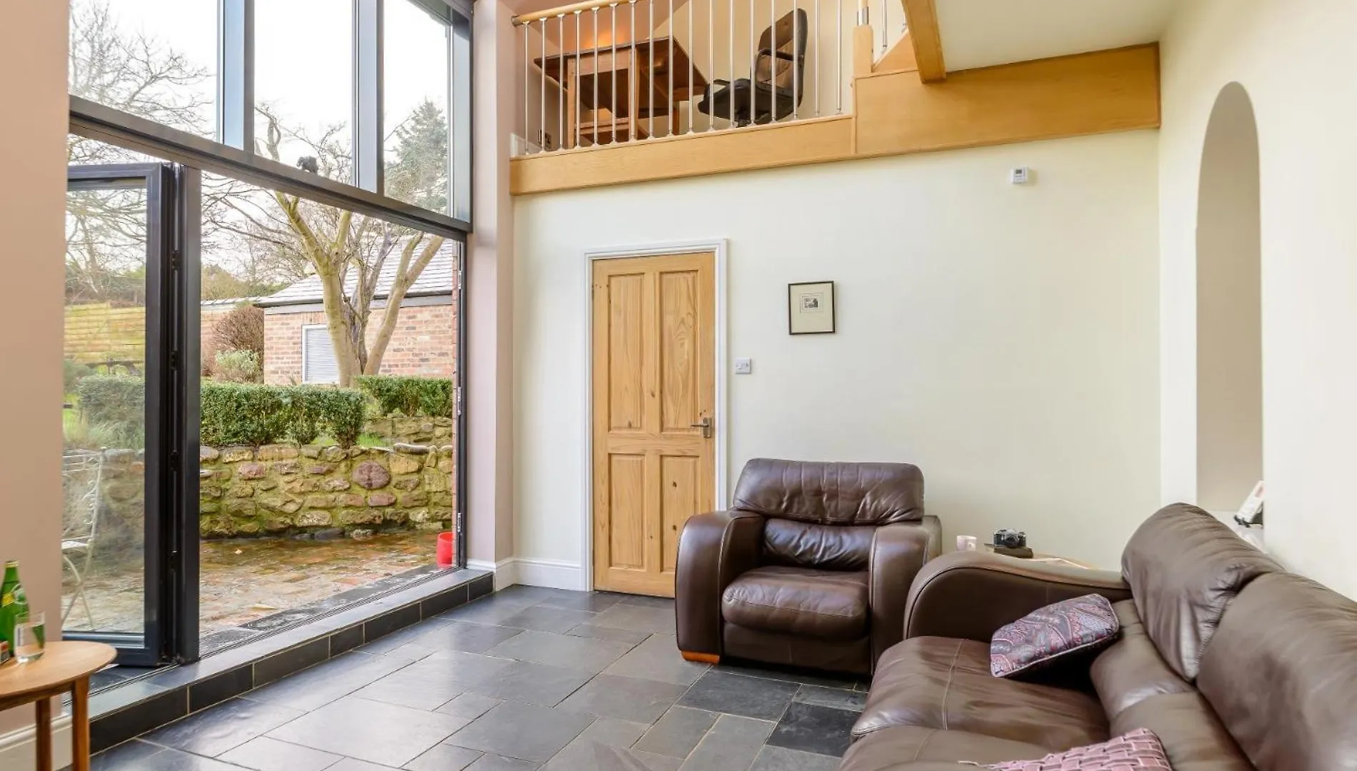 בית נופש הוילה קאטריק ברידג' 6 Bed In Richmond 6Mls 52779