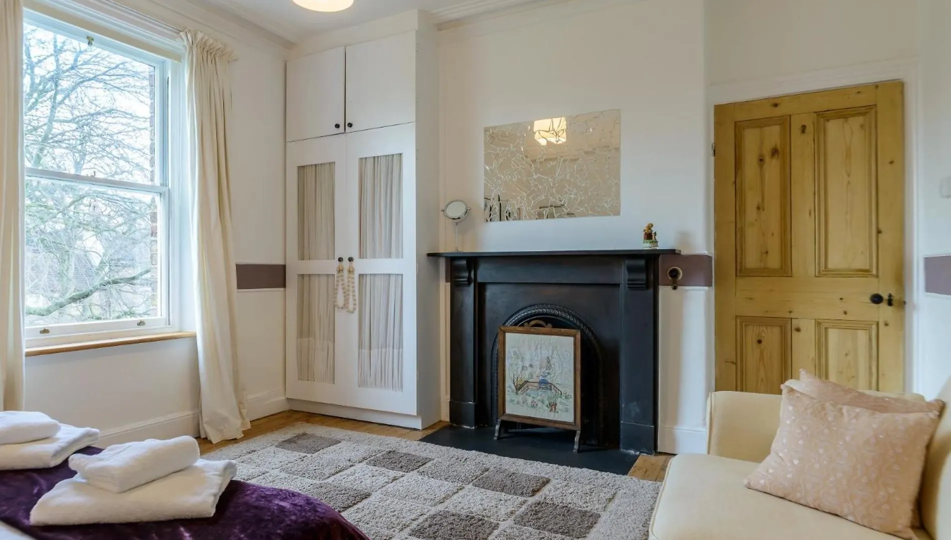 הוילה קאטריק ברידג' 6 Bed In Richmond 6Mls 52779 0*,