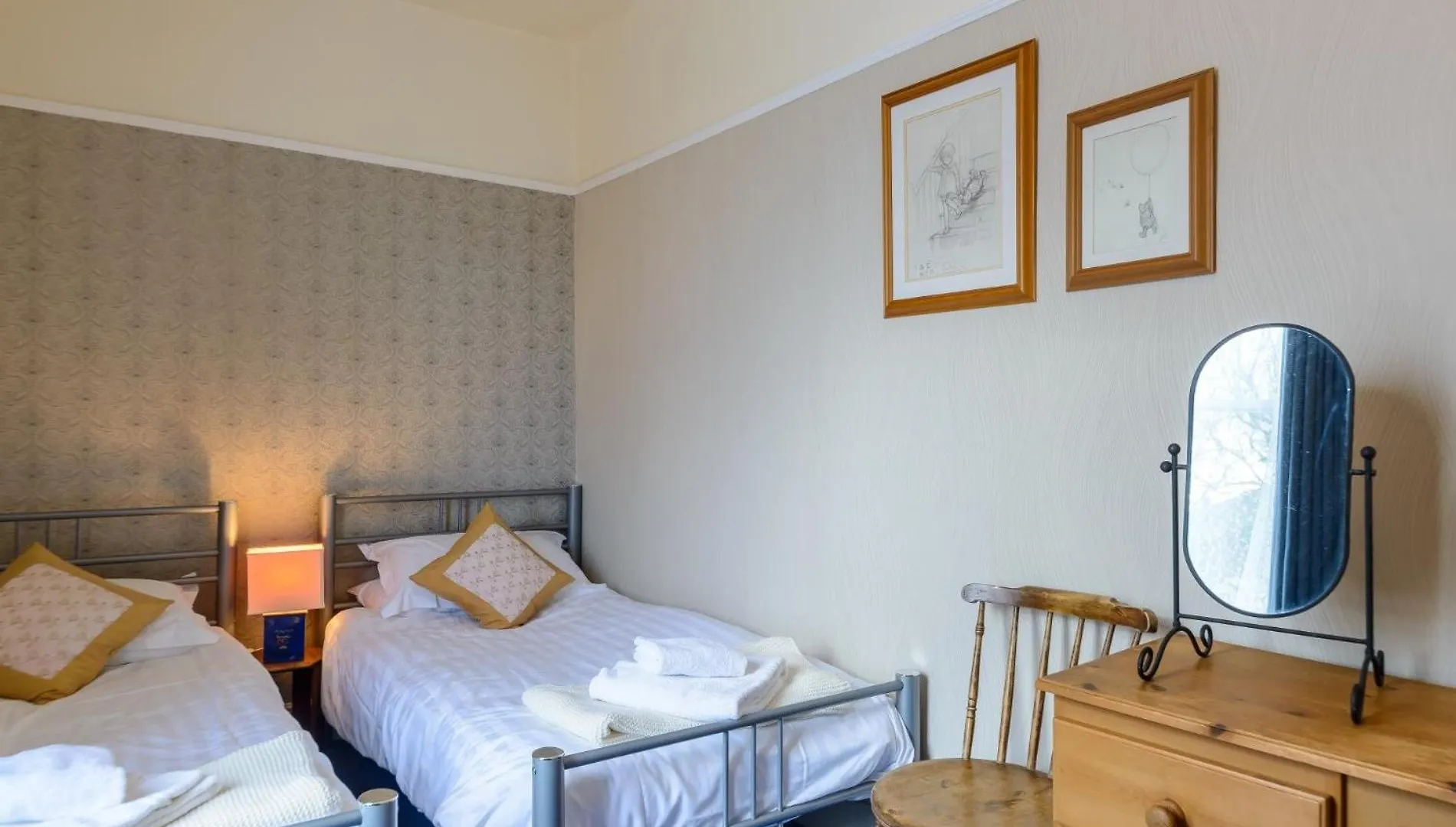 הוילה קאטריק ברידג' 6 Bed In Richmond 6Mls 52779 בית נופש